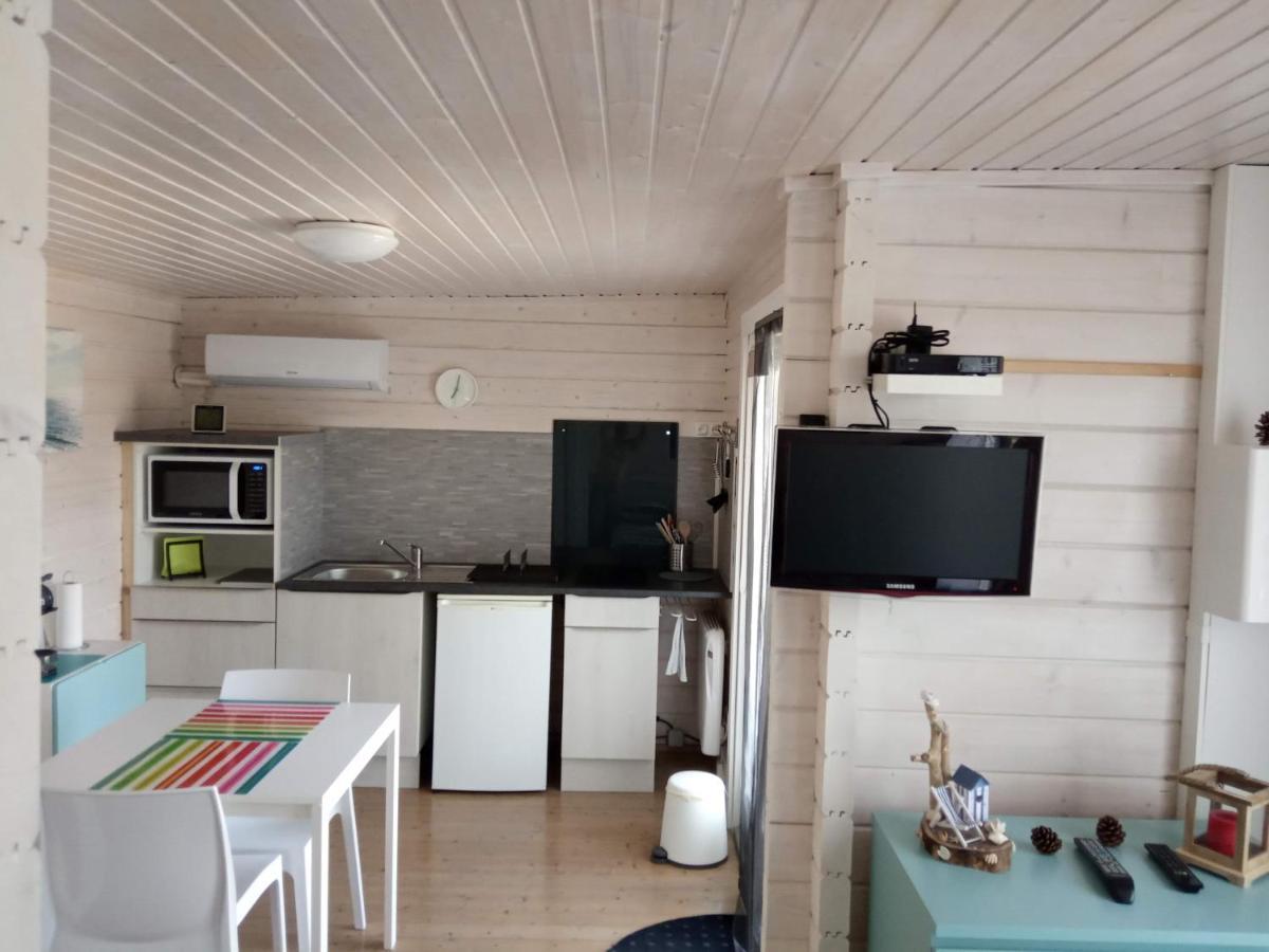 Camarsac Agreable Petit Chalet מראה חיצוני תמונה